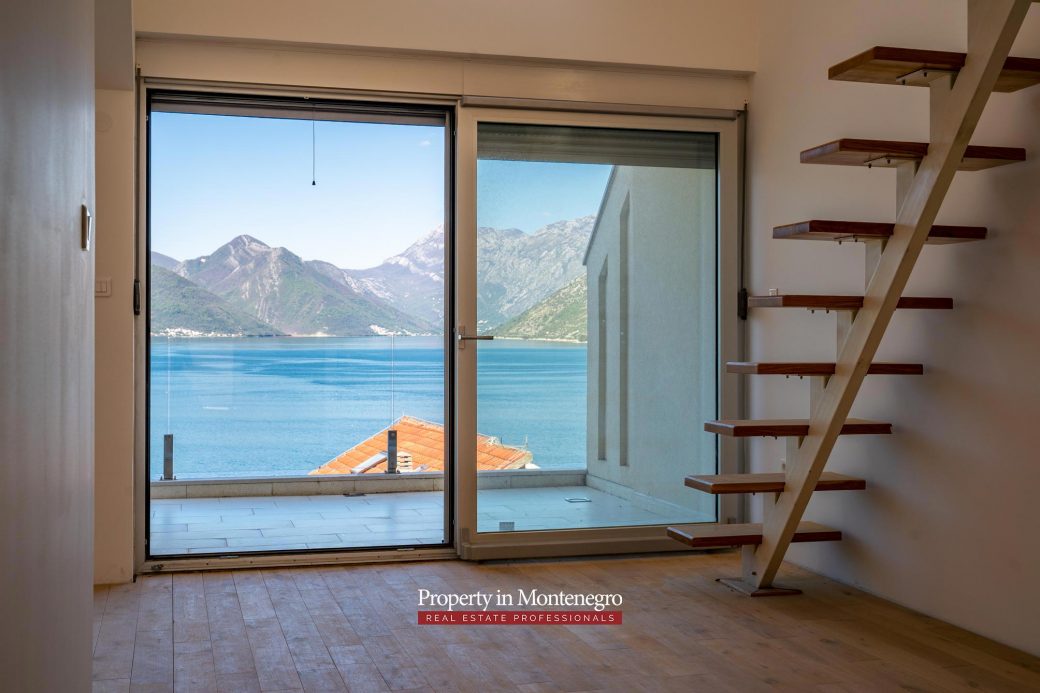 Duplex apartment for sale in Kotor