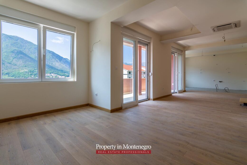 Penthouse for sale in Kotor