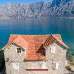 Waterfront-stone-house-for-sale-in-Kotor (5)