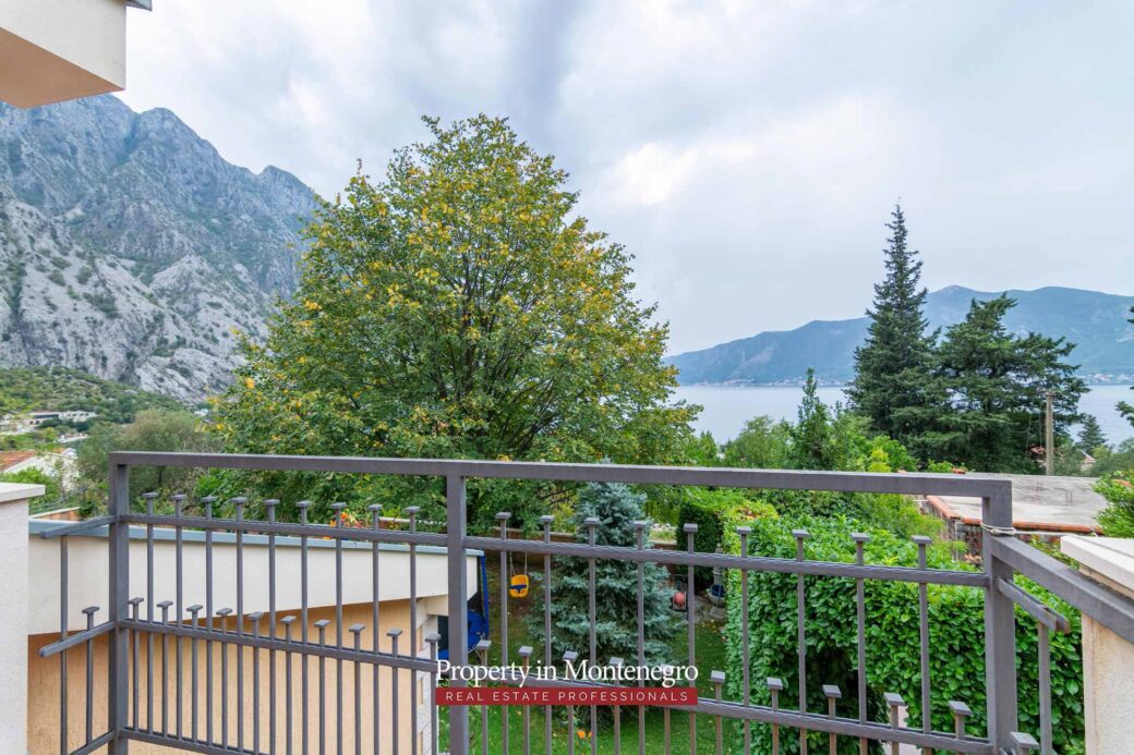 luxury-house-for-sale-in-Bay-of-Kotor (37)