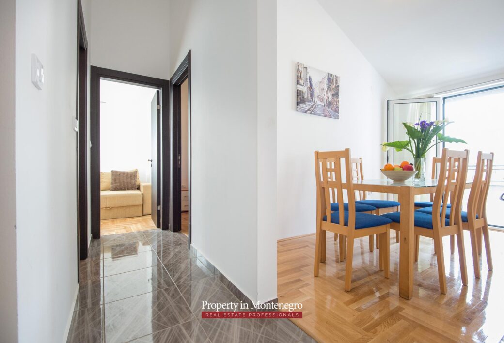 Three bedroom apartment in Budva