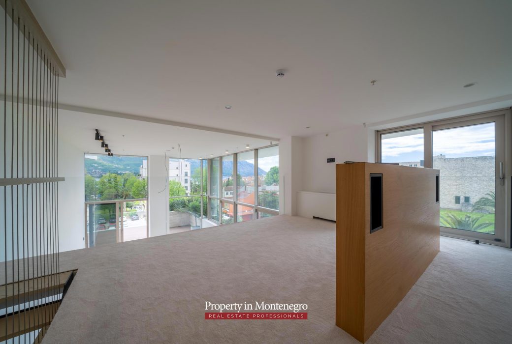 Luxury duplex for sale in Budva