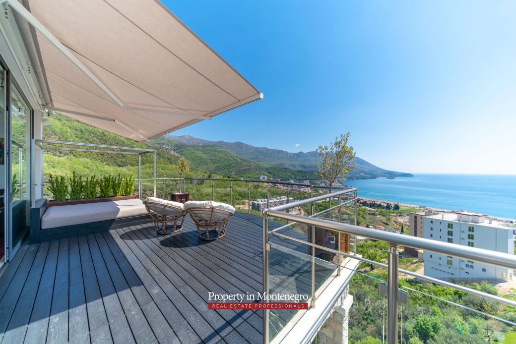 Luxury penthouse in Budva