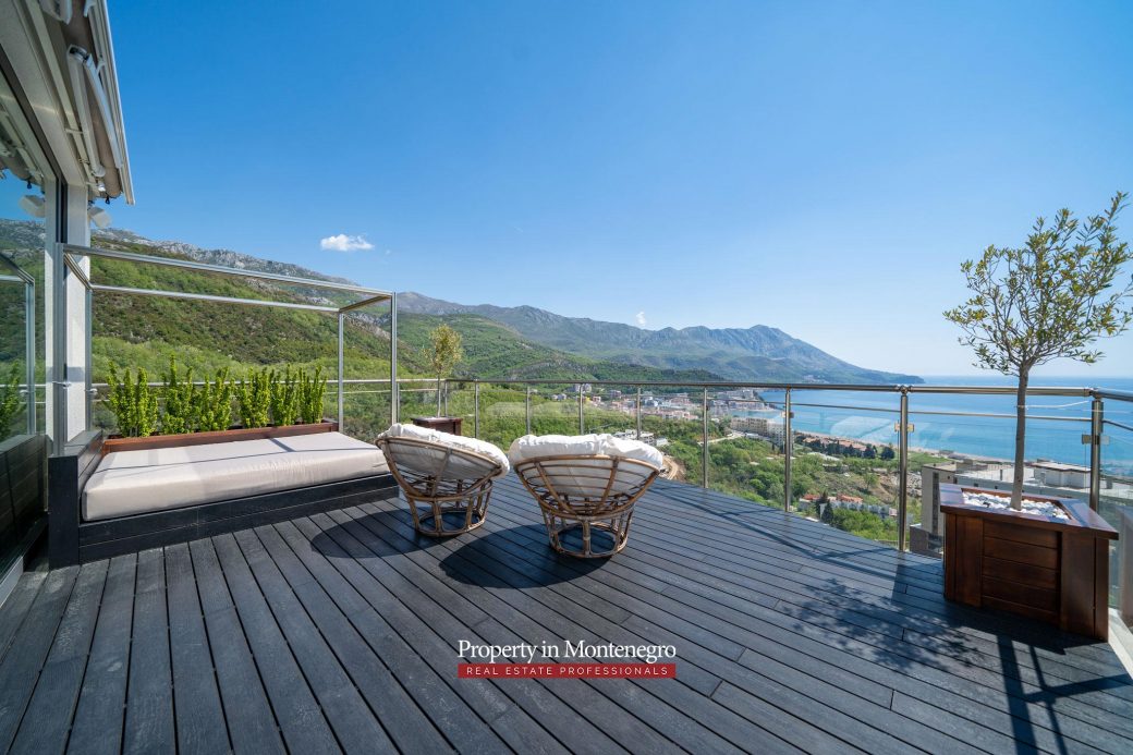 Luxury penthouse in Budva