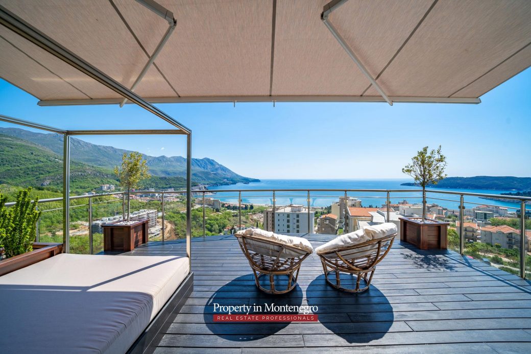 Luxury penthouse in Budva