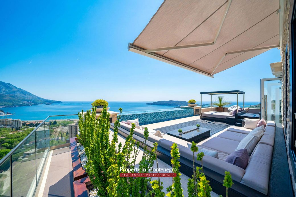 Luxury penthouse in Budva