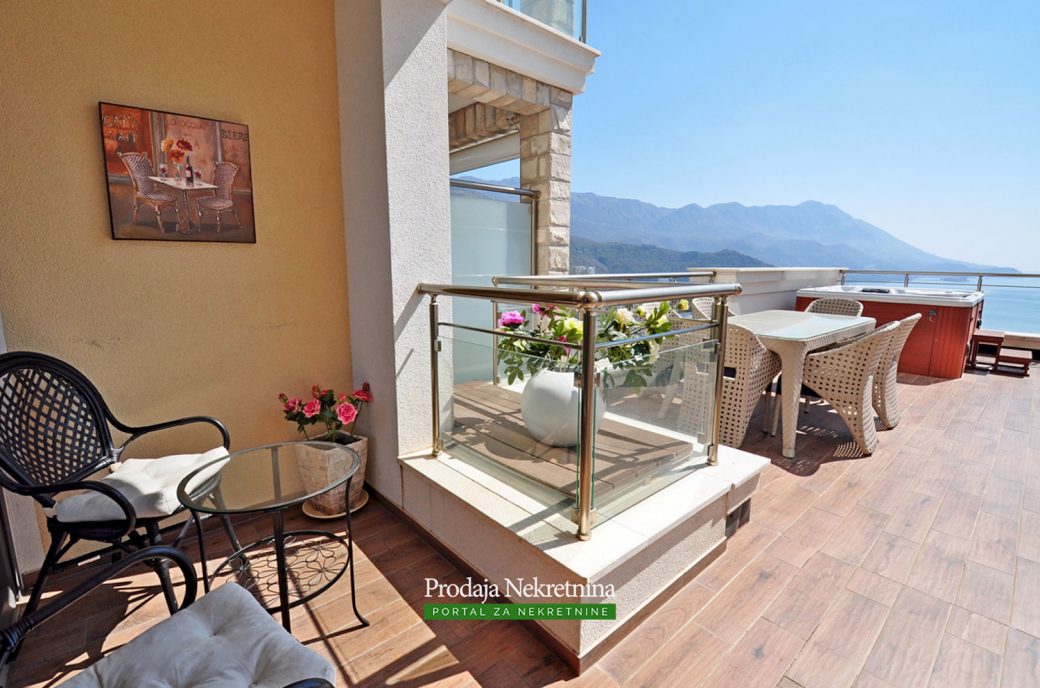 Two bedroom apartment for sale in Budva