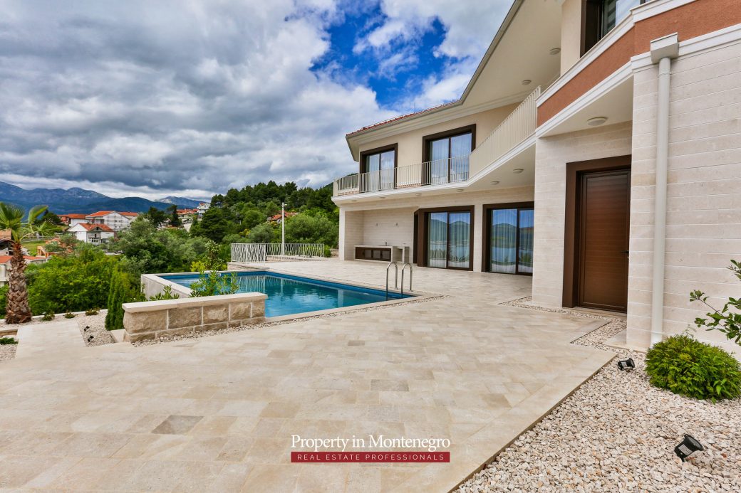 Luxury-villa-with-sea-view-for-sale-in-Tivat (2)