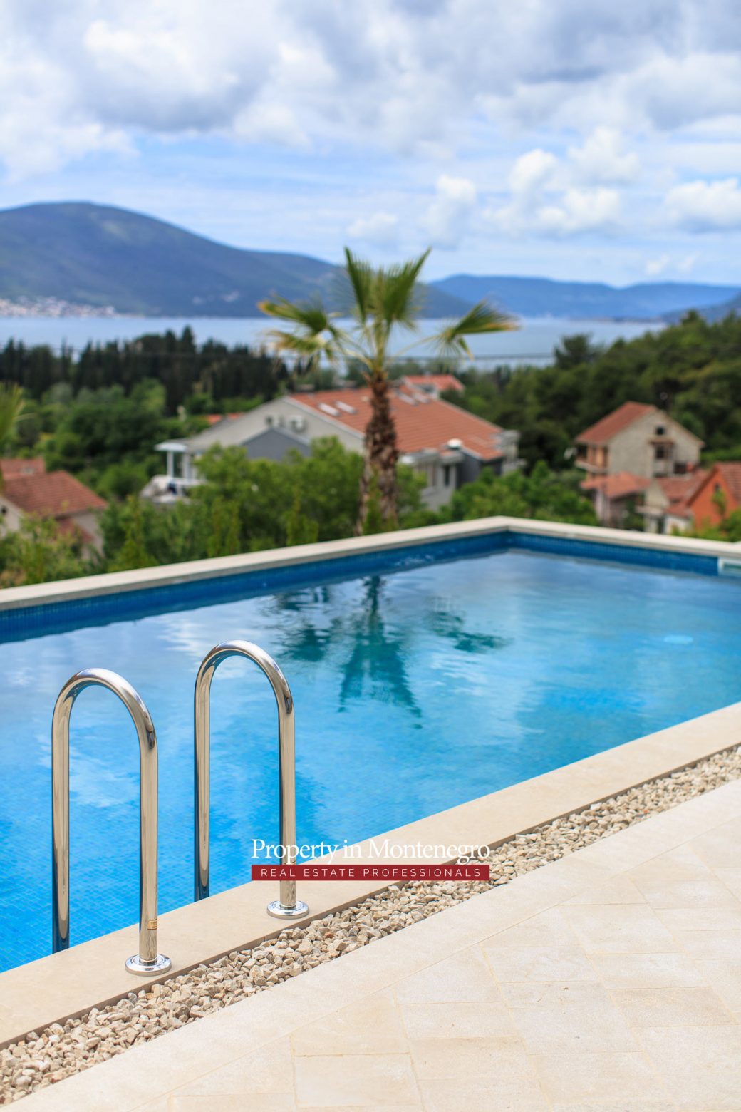 Luxury-villa-with-sea-view-for-sale-in-Tivat (7)