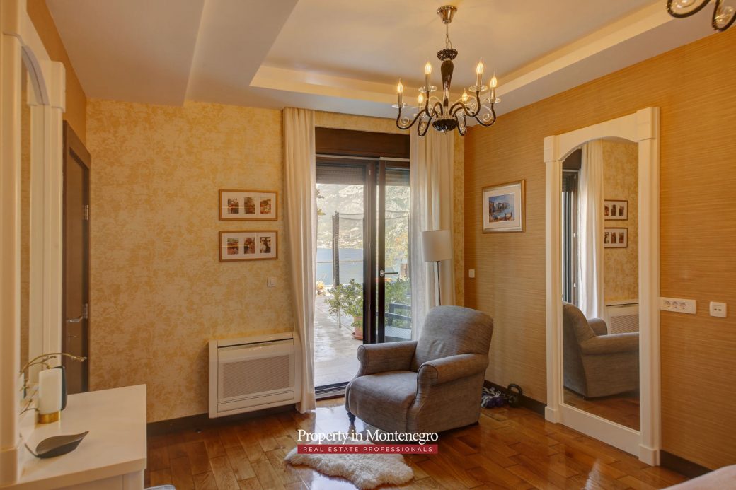 Three-bedroom-apartment-for-sale-in-Bay-of-Kotor (15)