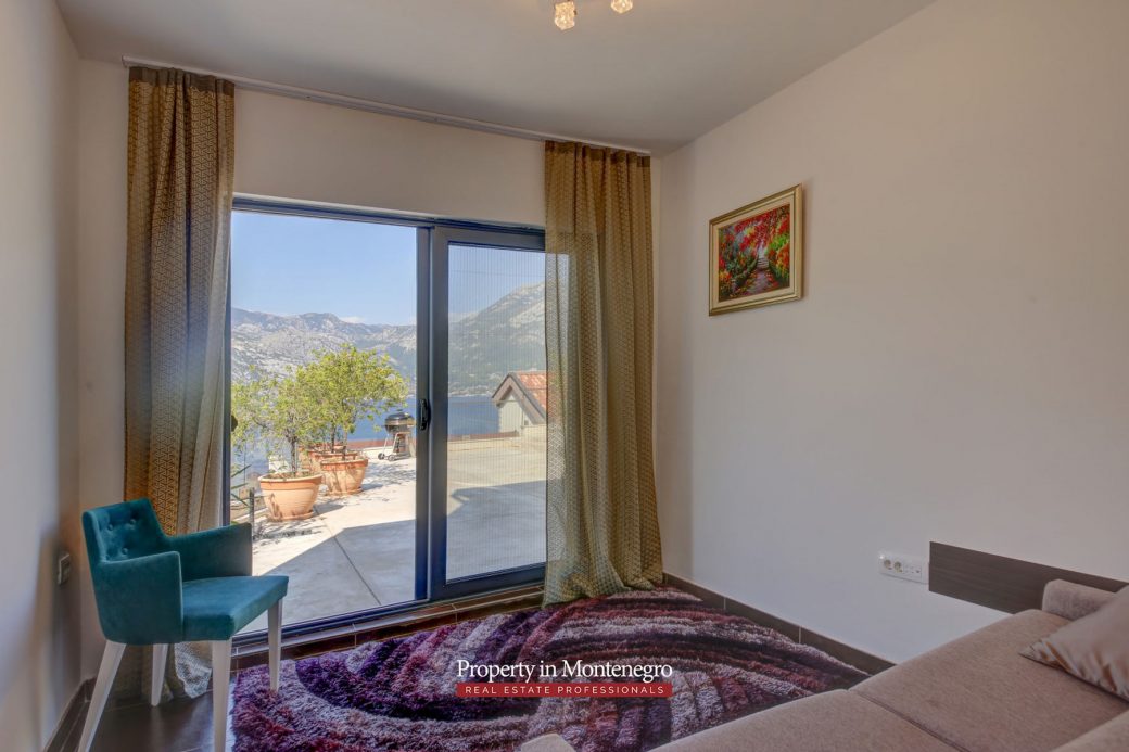 Three-bedroom-apartment-for-sale-in-Bay-of-Kotor (9)