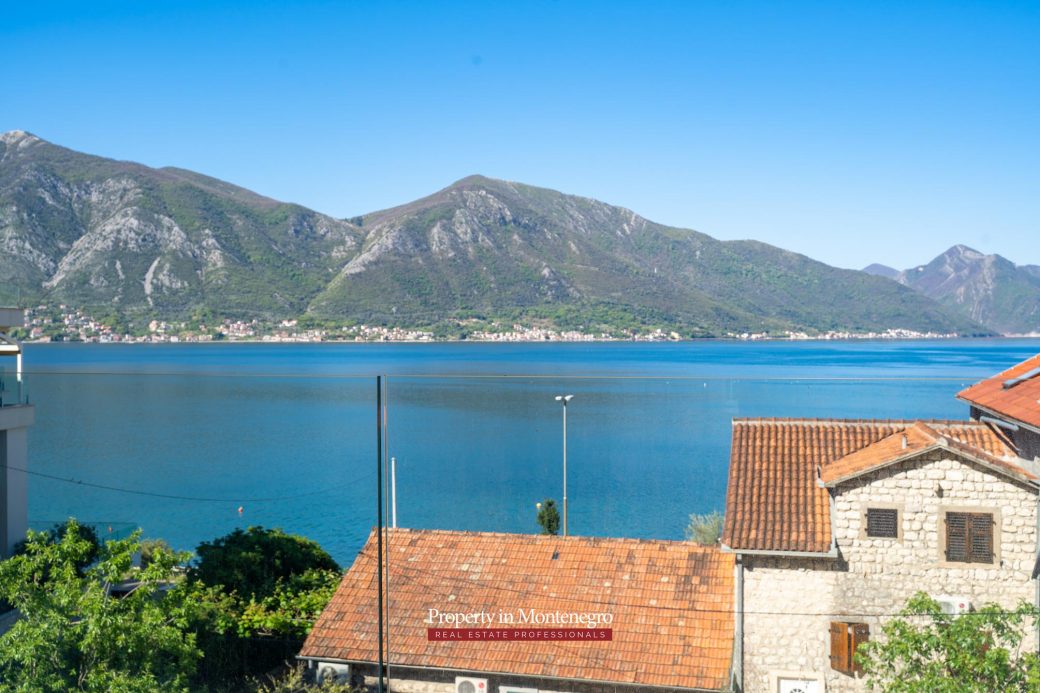 Two bedroom apartment for sale in Kotor