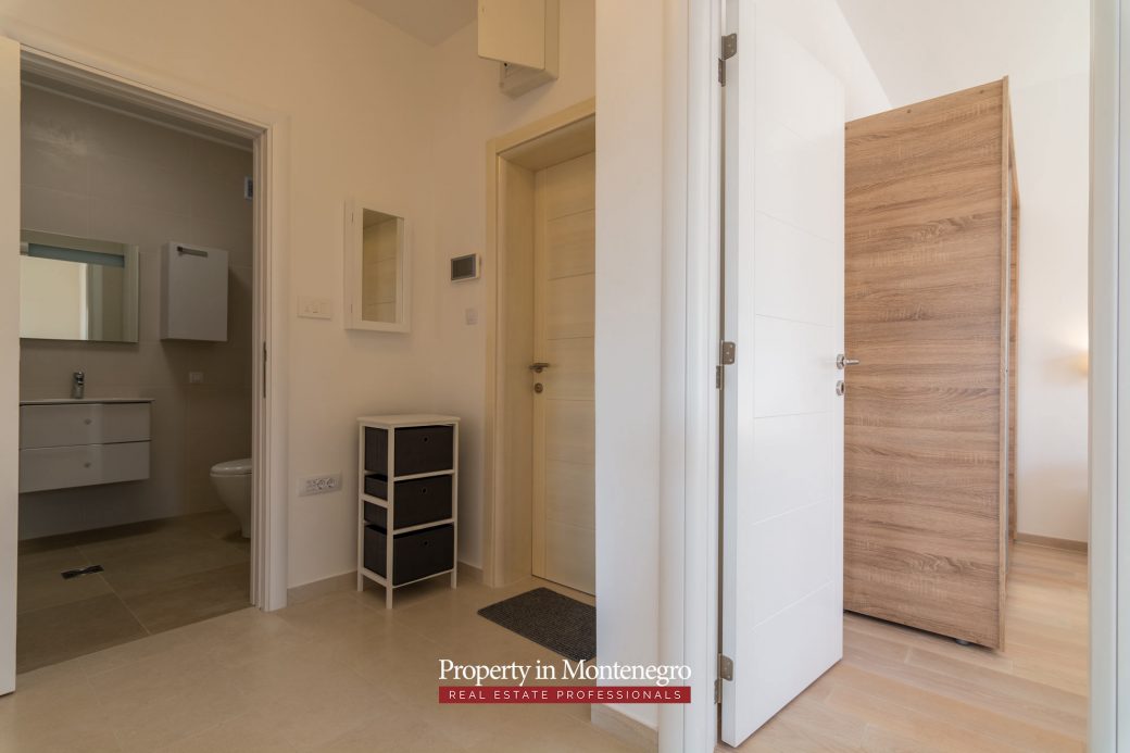 Two bedroom apartment in Tivat