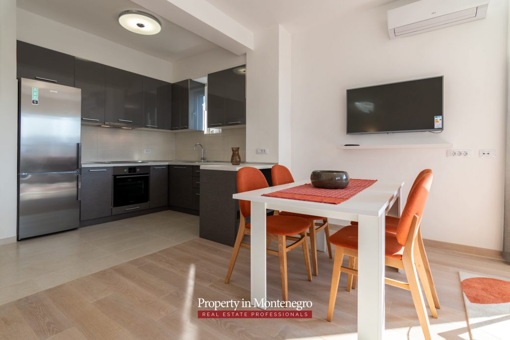 Two bedroom apartment in Tivat