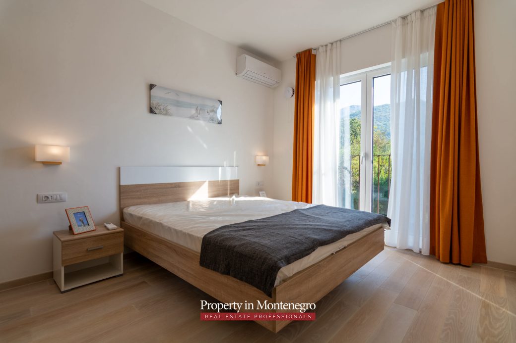 Two bedroom apartment in Tivat