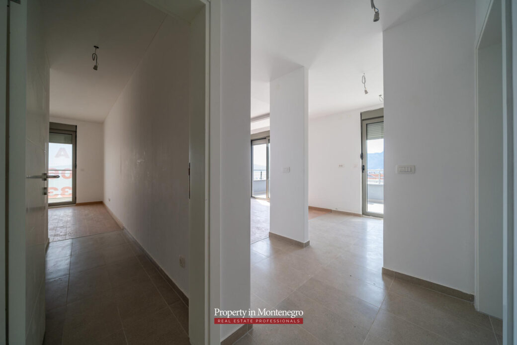 Penthouse for sale in Tivat