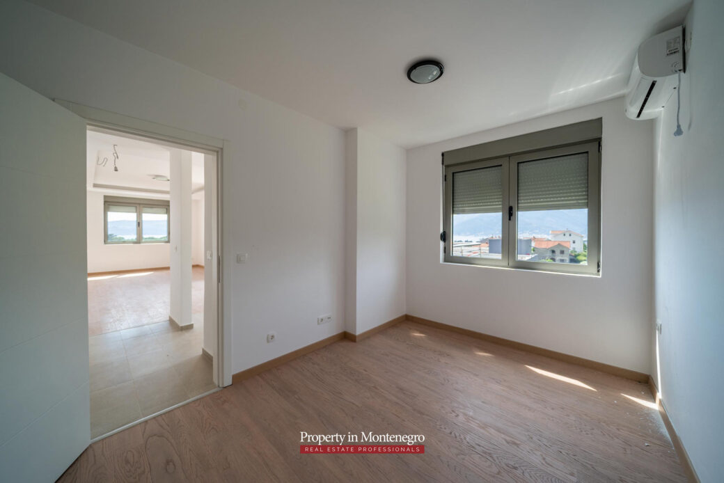 Penthouse for sale in Tivat