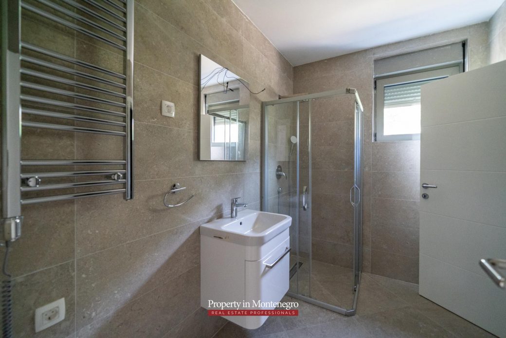 Two bedroom apartment in Tivat