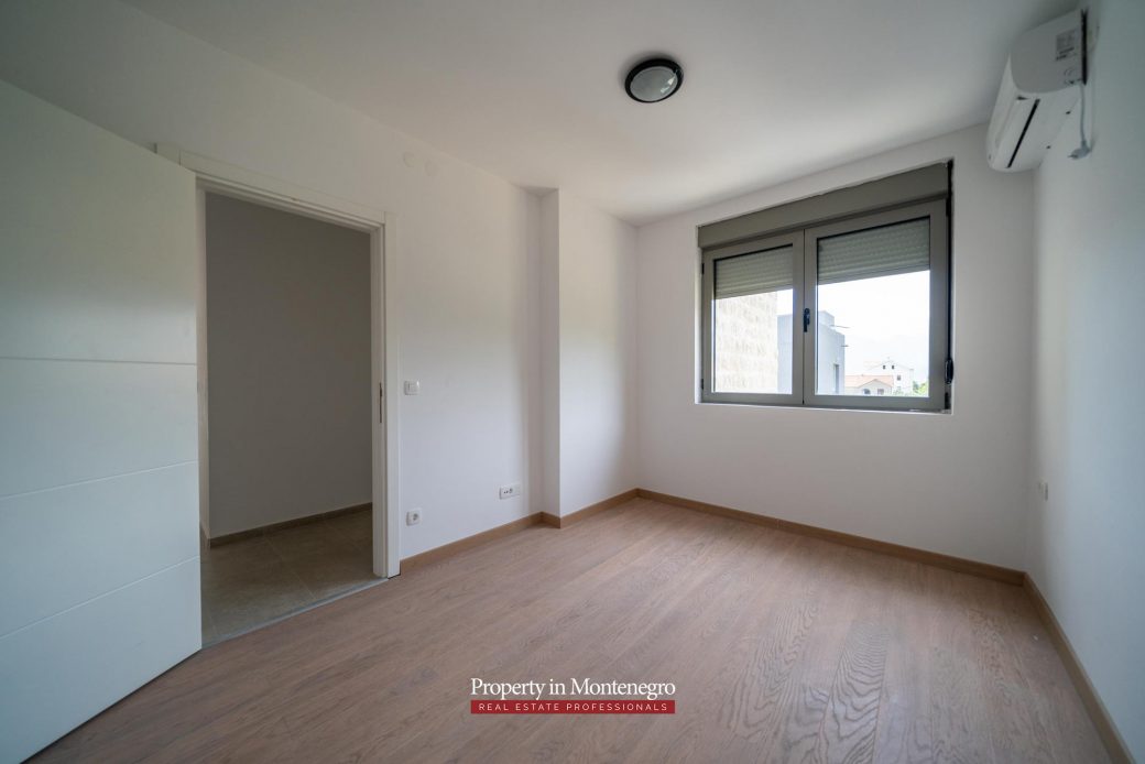 Two bedroom apartment in Tivat