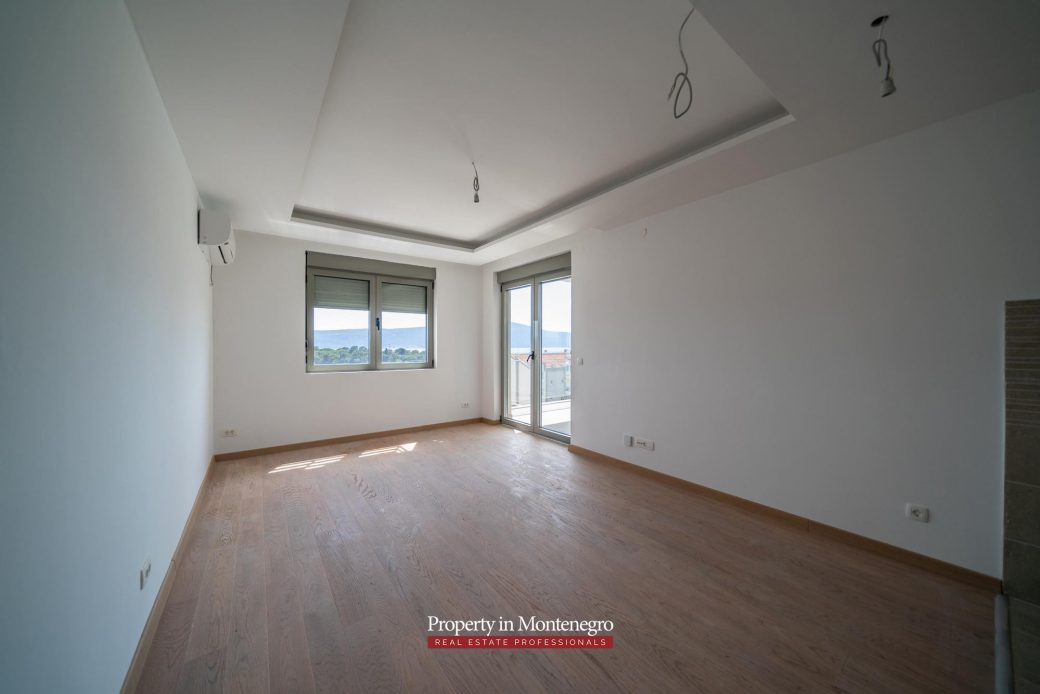 Two bedroom apartment in Tivat