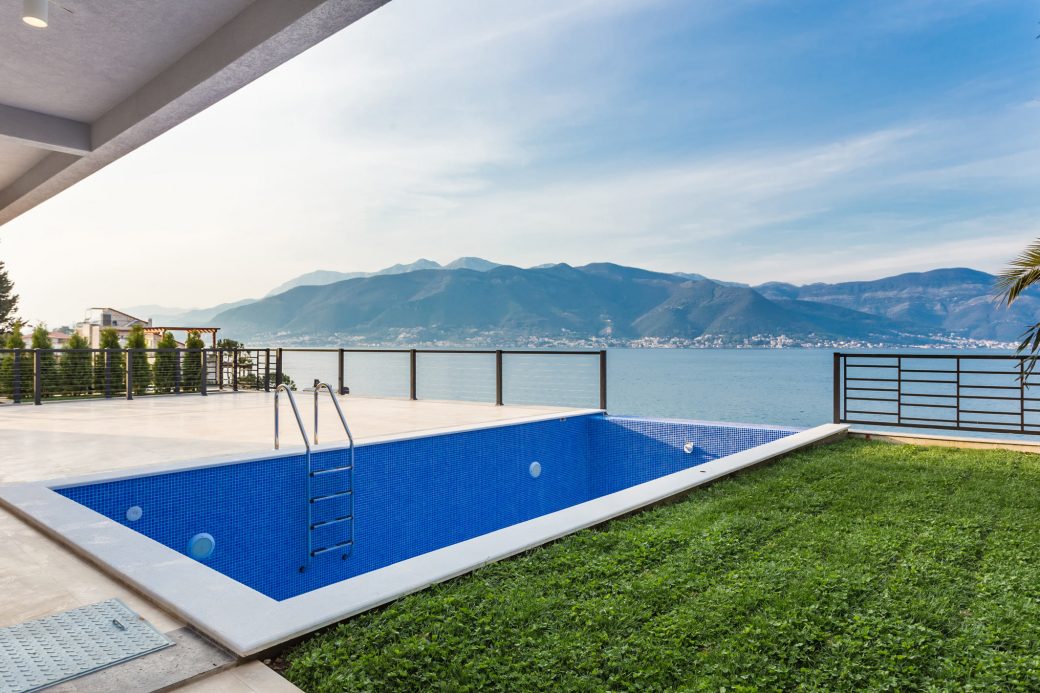 Villa next to beach in Tivat