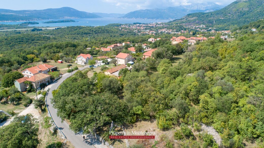 Seaview land in Tivat