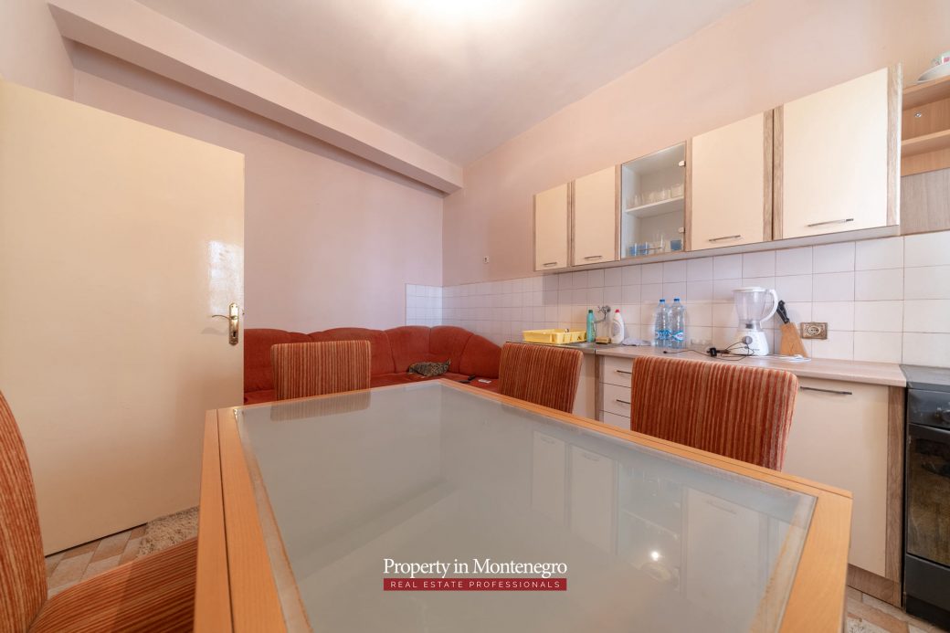 Apartment for sale in Perast