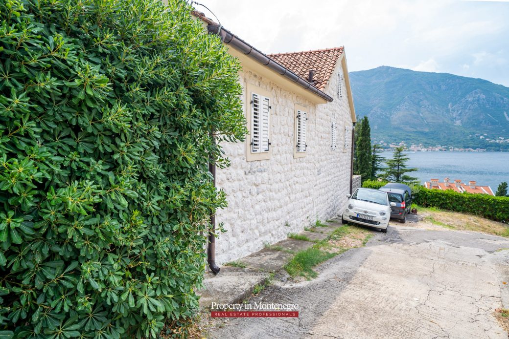 Luxury-apartment-for-sale-in-Dobrota-Kotor10