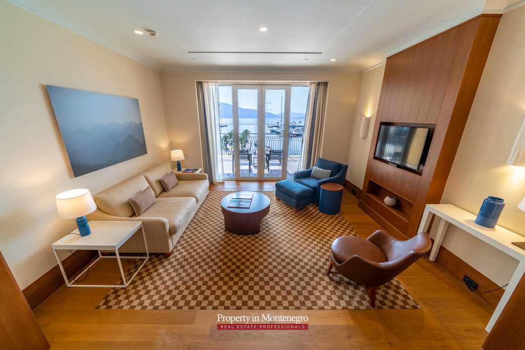 Luxury-two-bedroom-apartment-for-sale-in-Porto-Montenegro (1)