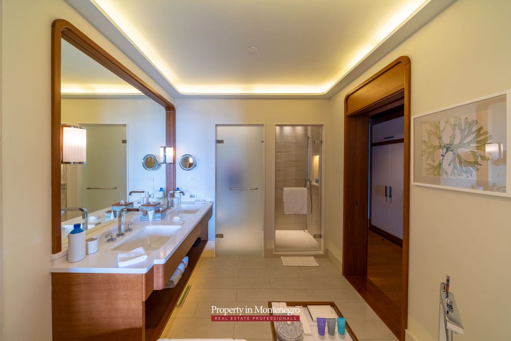 Luxury-two-bedroom-apartment-for-sale-in-Porto-Montenegro (18)