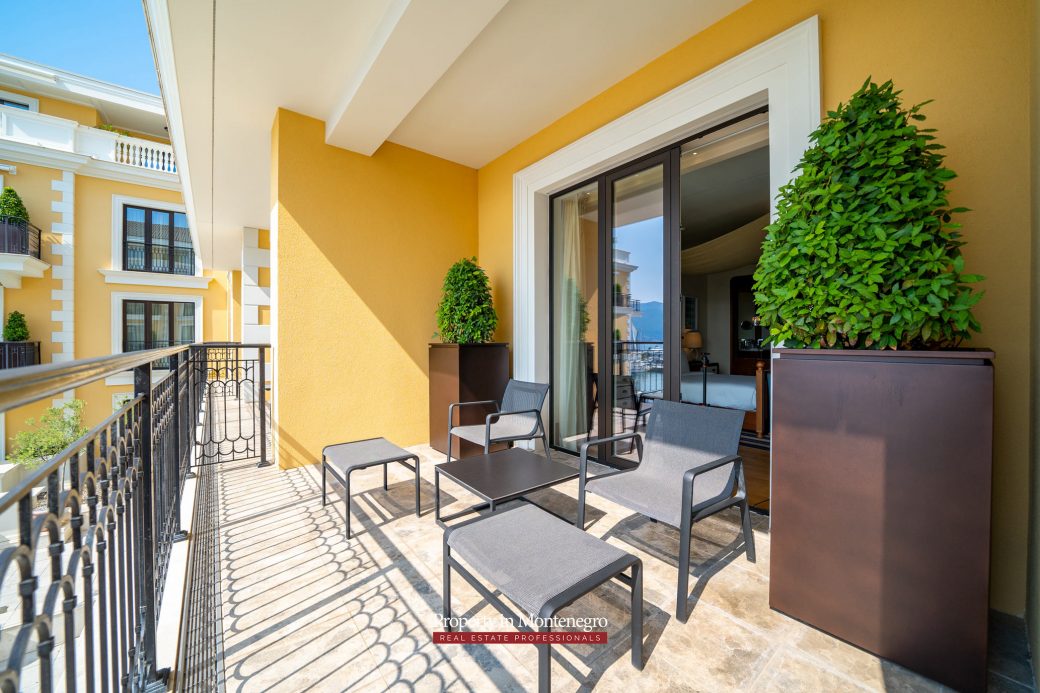 Luxury-two-bedroom-apartment-for-sale-in-Porto-Montenegro (29)