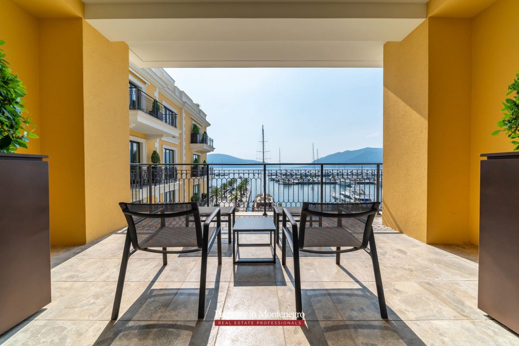 Luxury-two-bedroom-apartment-for-sale-in-Porto-Montenegro (37)