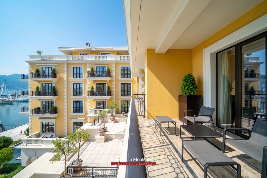 Luxury-two-bedroom-apartment-for-sale-in-Porto-Montenegro (7)