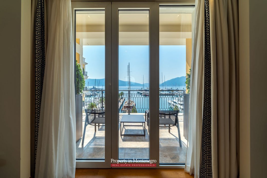 Luxury-two-bedroom-apartment-for-sale-in-Porto-Montenegro (8)