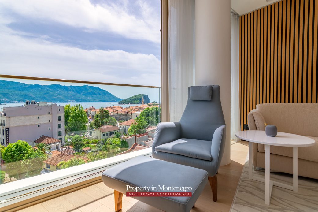 Luxury apartment in Budva