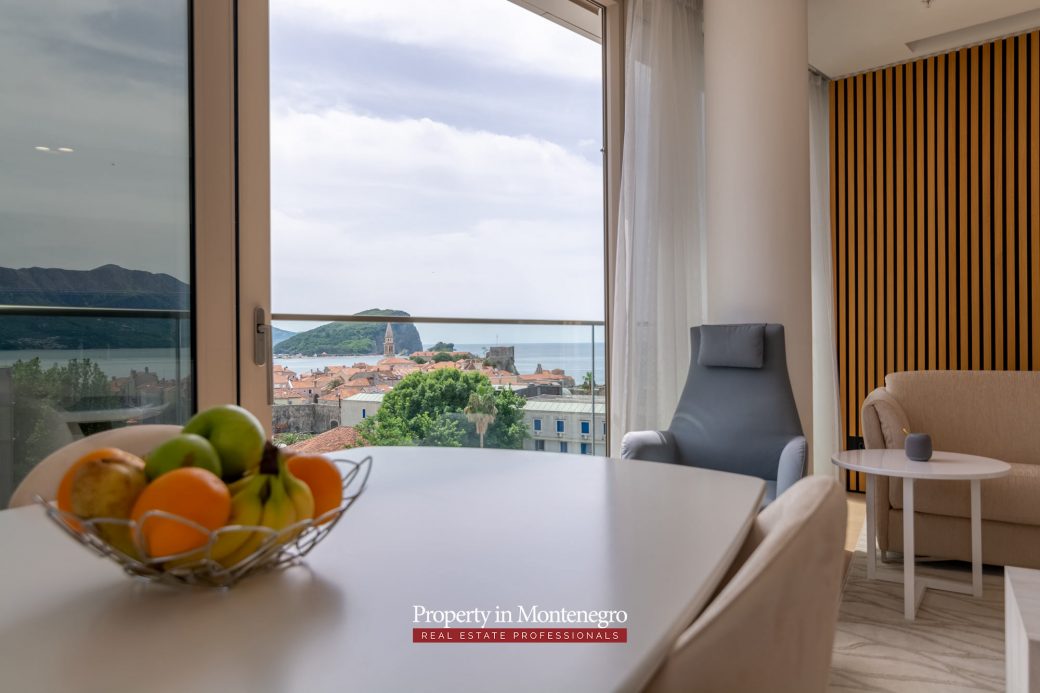 Luxury apartment in Budva