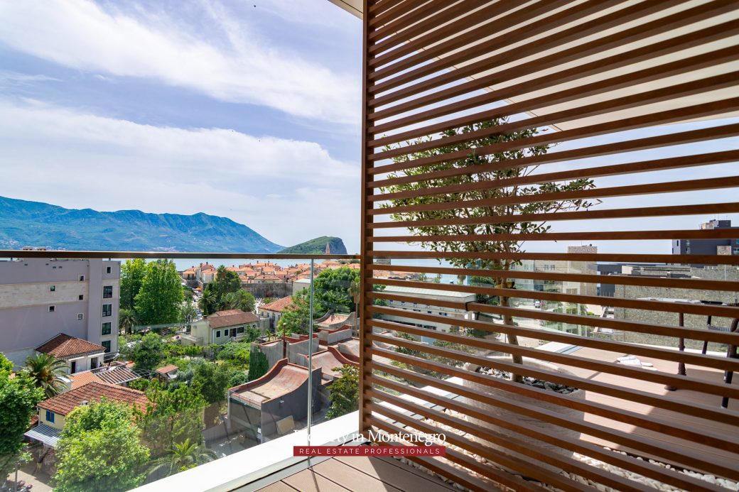 Luxury apartment in Budva