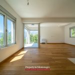 Apartment for sale in Dobrota