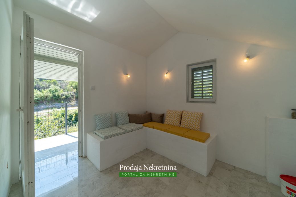 Renovated house for sale in Herceg Novi