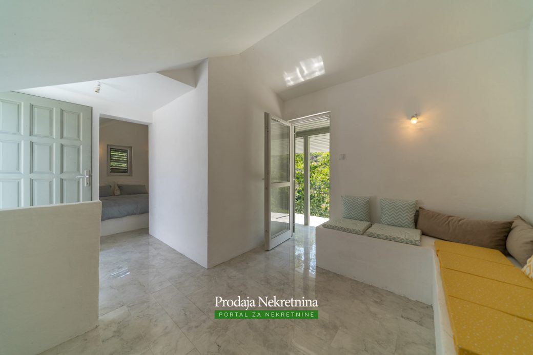 Renovated house for sale in Herceg Novi