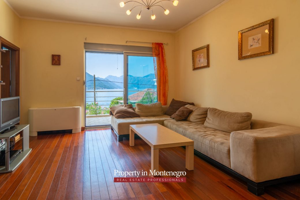 Three bedroom apartment for sale in Kotor