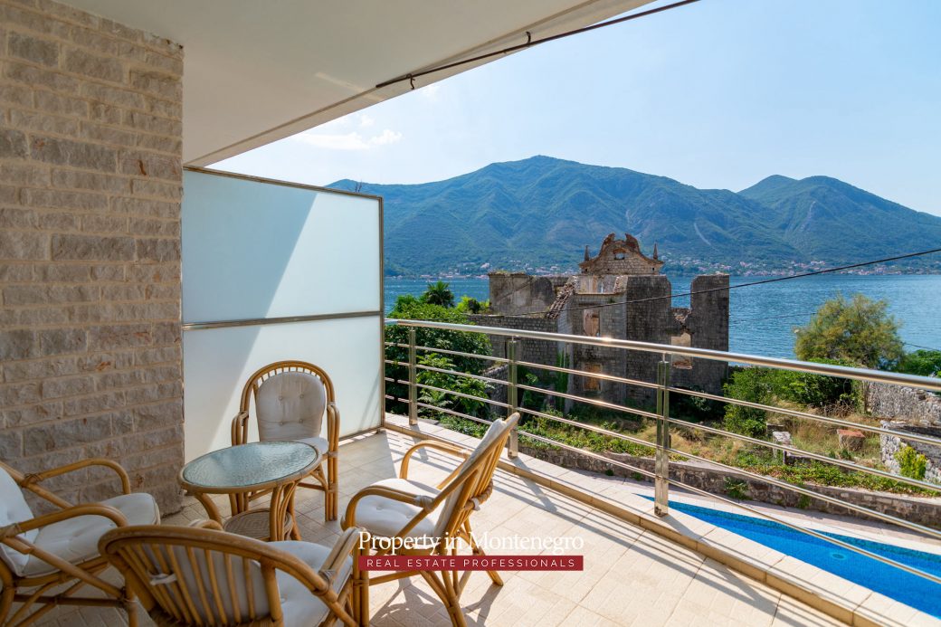 Three bedroom apartment for sale in Kotor