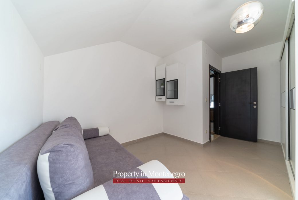 Three bedroom apartment for sale in Tivat