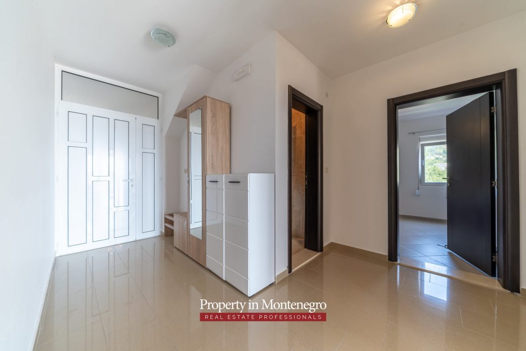 Three bedroom apartment for sale in Tivat