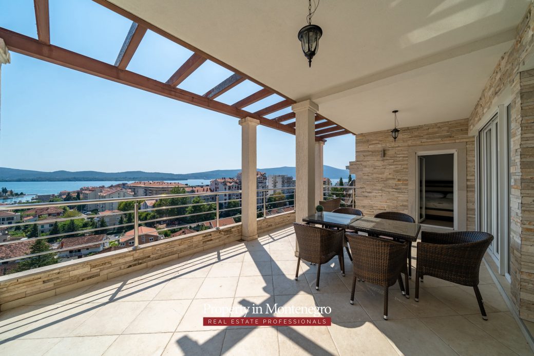 Three bedroom apartment for sale in Tivat