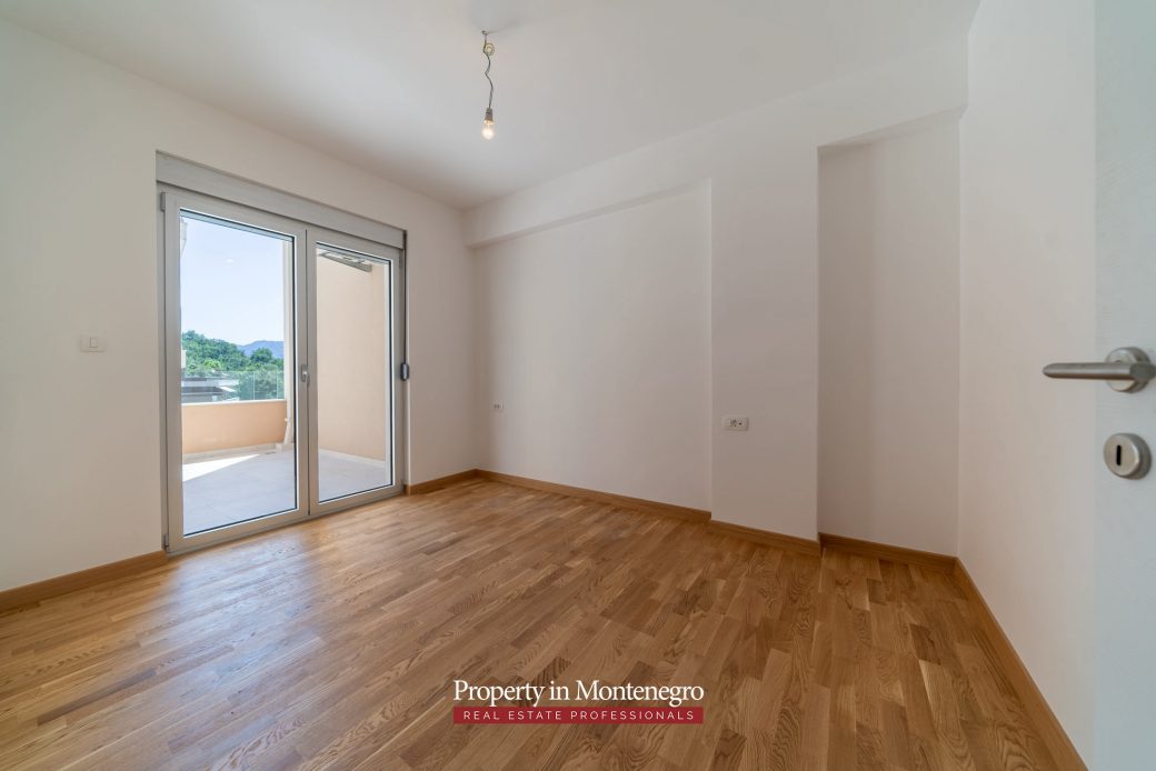 Apartment for sale in Dobrota