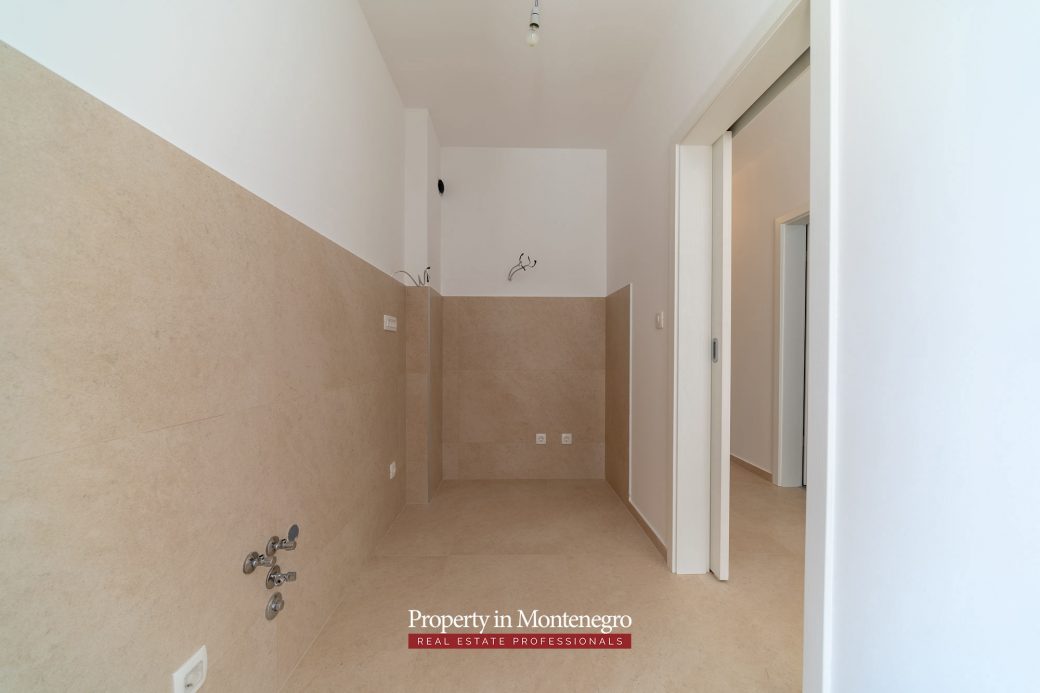 Apartment for sale in Dobrota