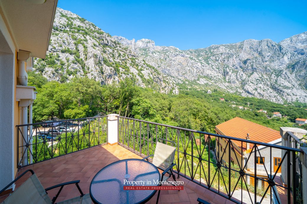 Two bedroom apartment for sale in Kotor