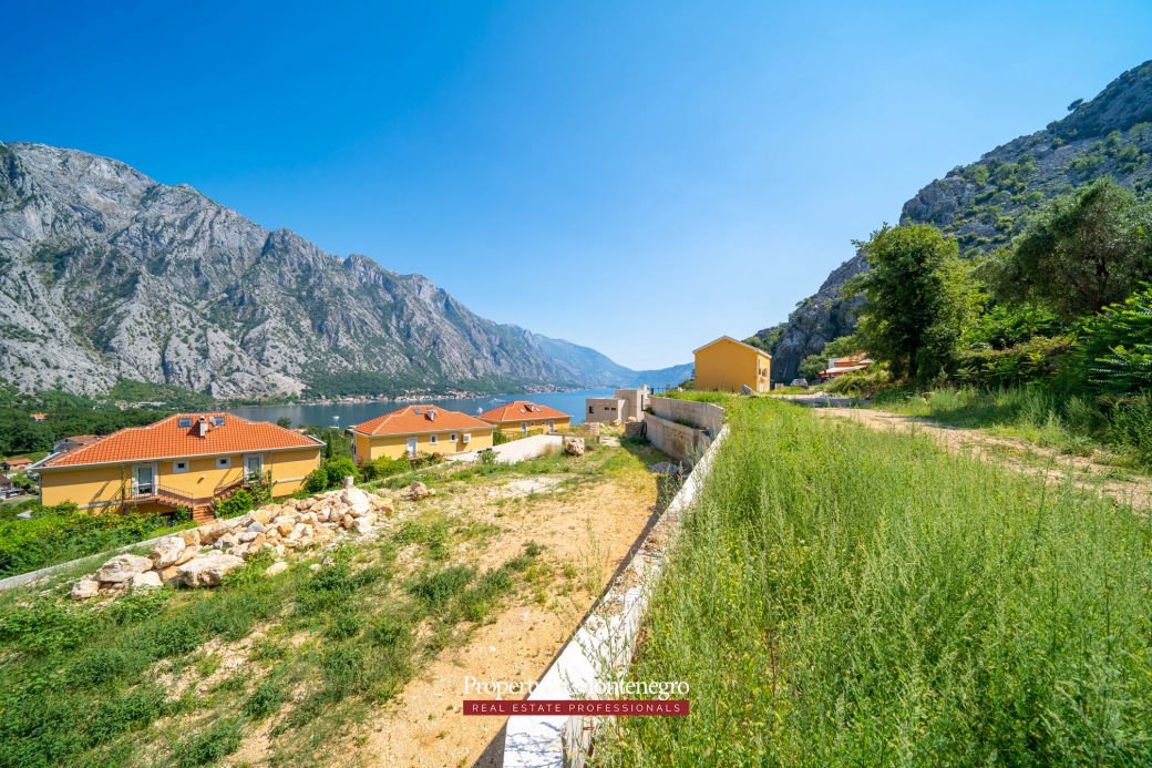 Two bedroom apartment for sale in Kotor