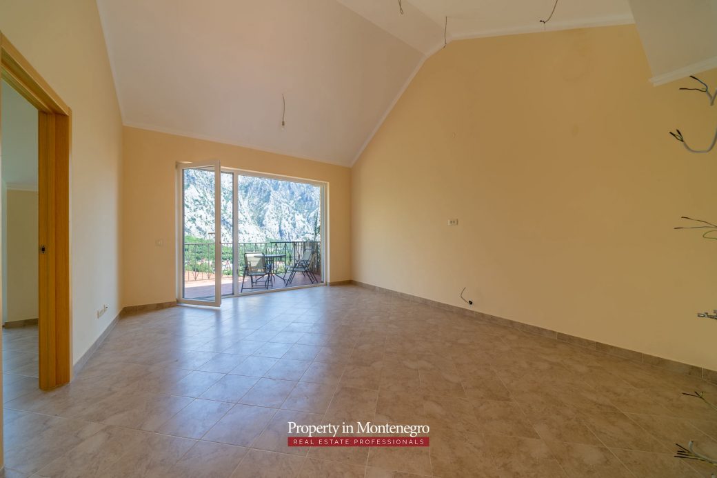 Two bedroom apartment for sale in Kotor